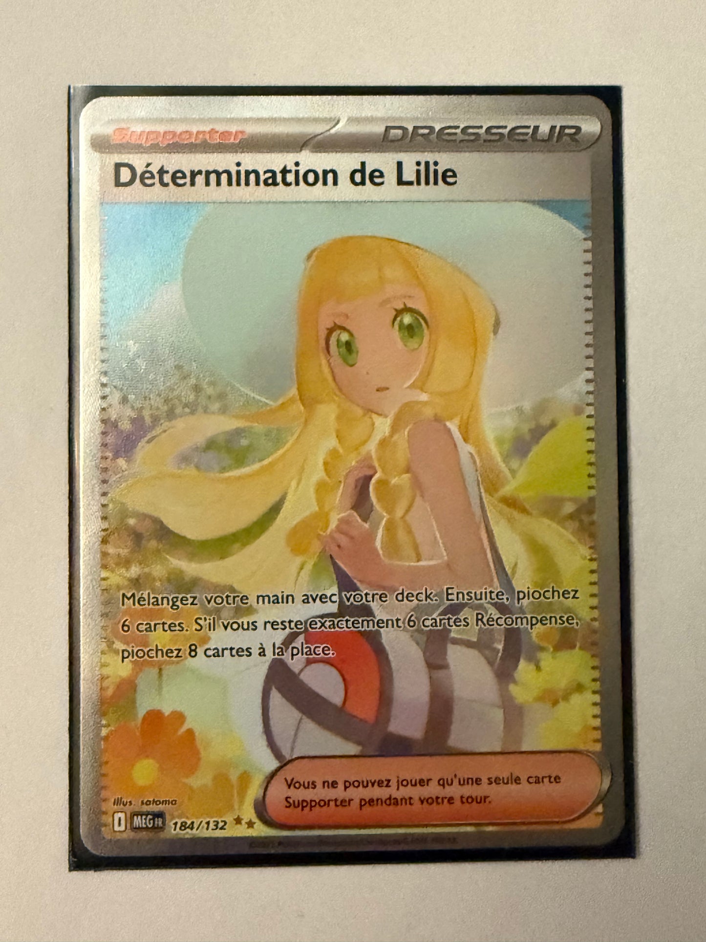 Carte Pokémon ALT Determination de Lillie (Me1 184) Mint Française + 1 carte mystère