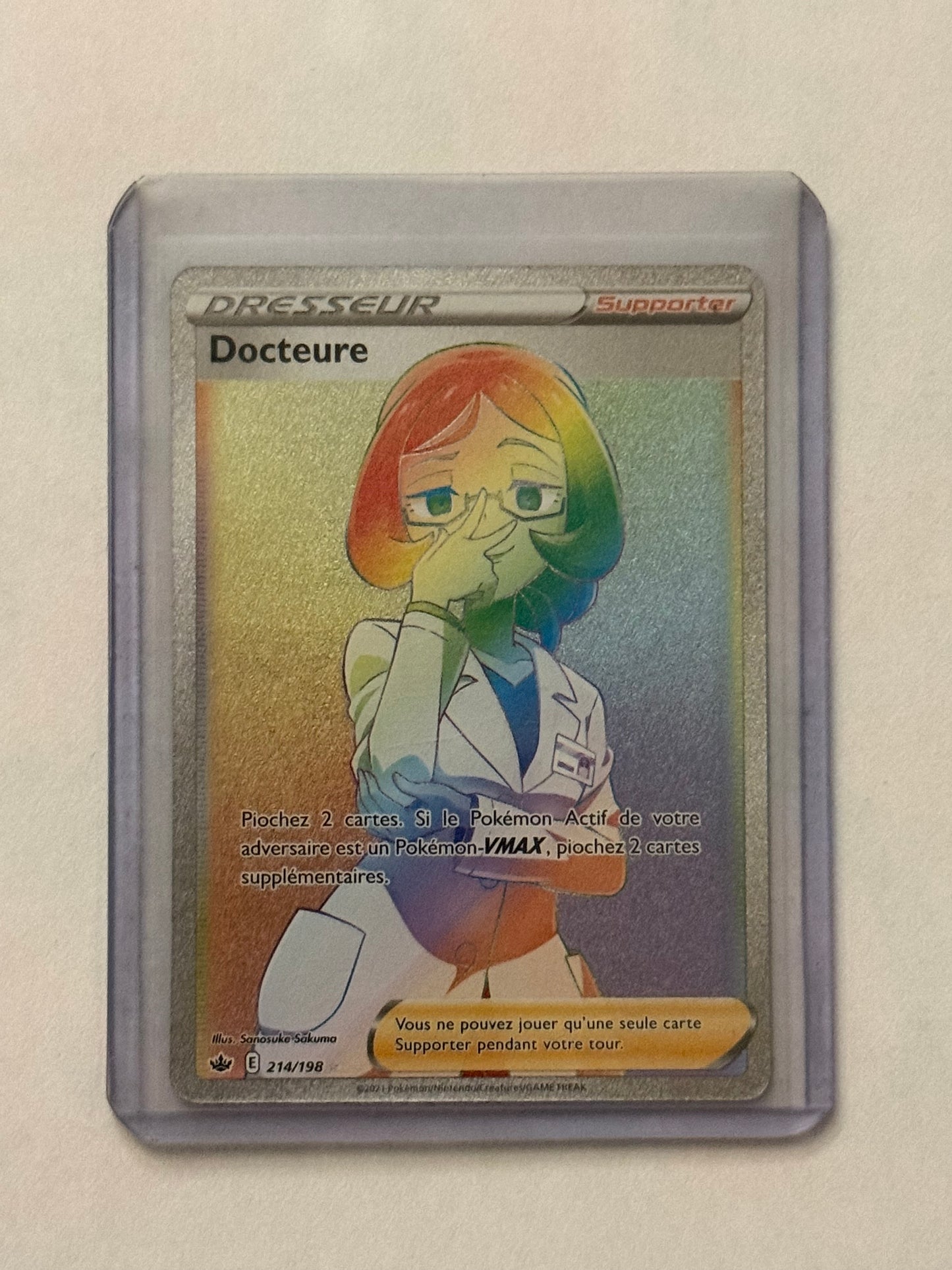 Carte Pokémon FA Docteure Arc en ciel (Eb9 214) Mint Française + 1 carte mystère