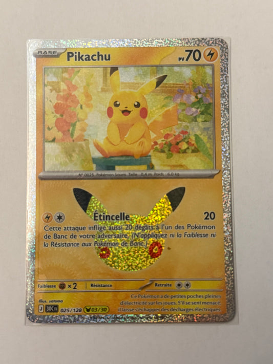 Carte Pokémon Pikachu promo (30ans 03) mint française + 1 carte mystère offerte