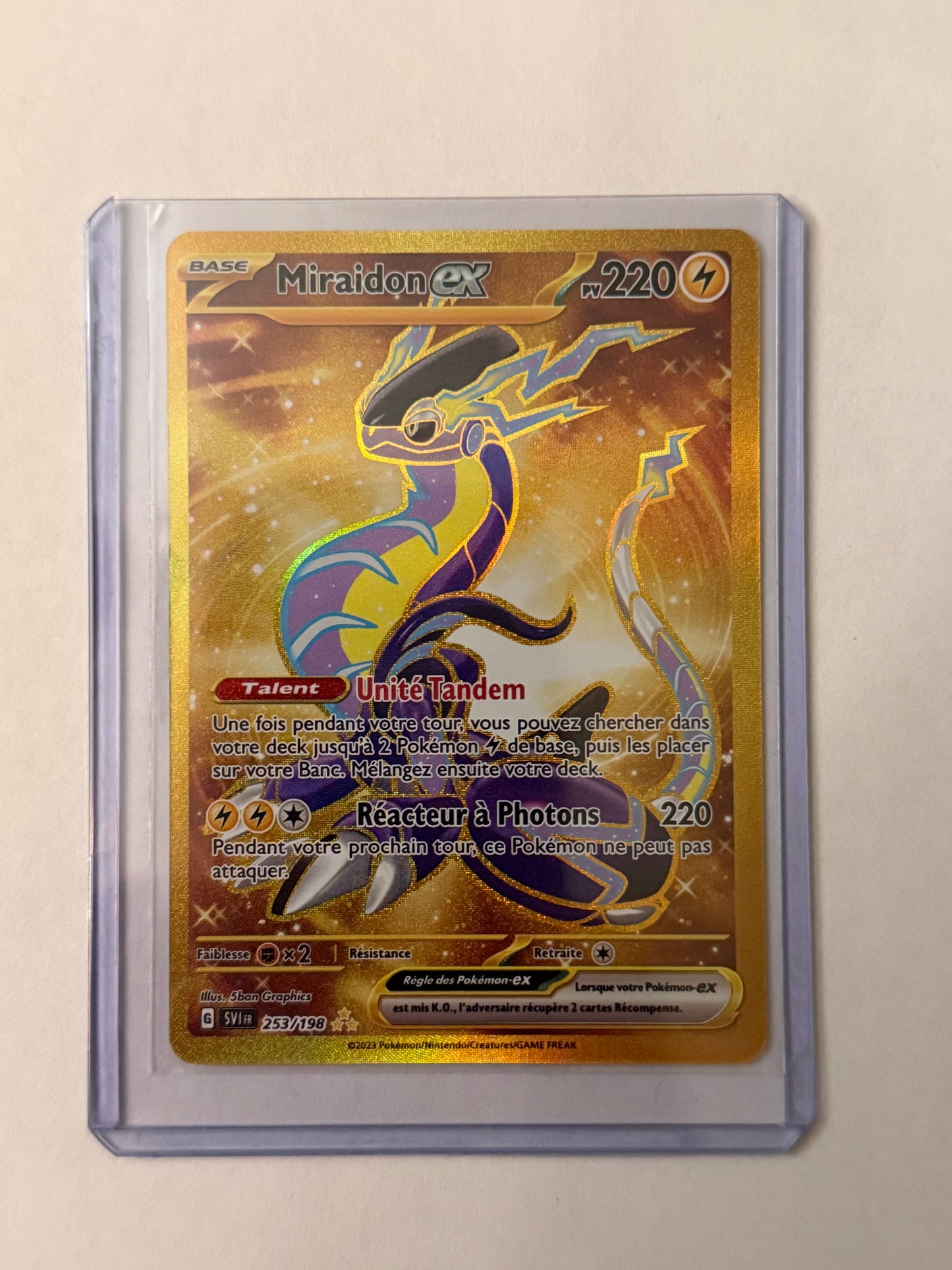 Carte Pokémon Miraidon Ex Gold (EV1 253) Mint Française + 1 carte mystère