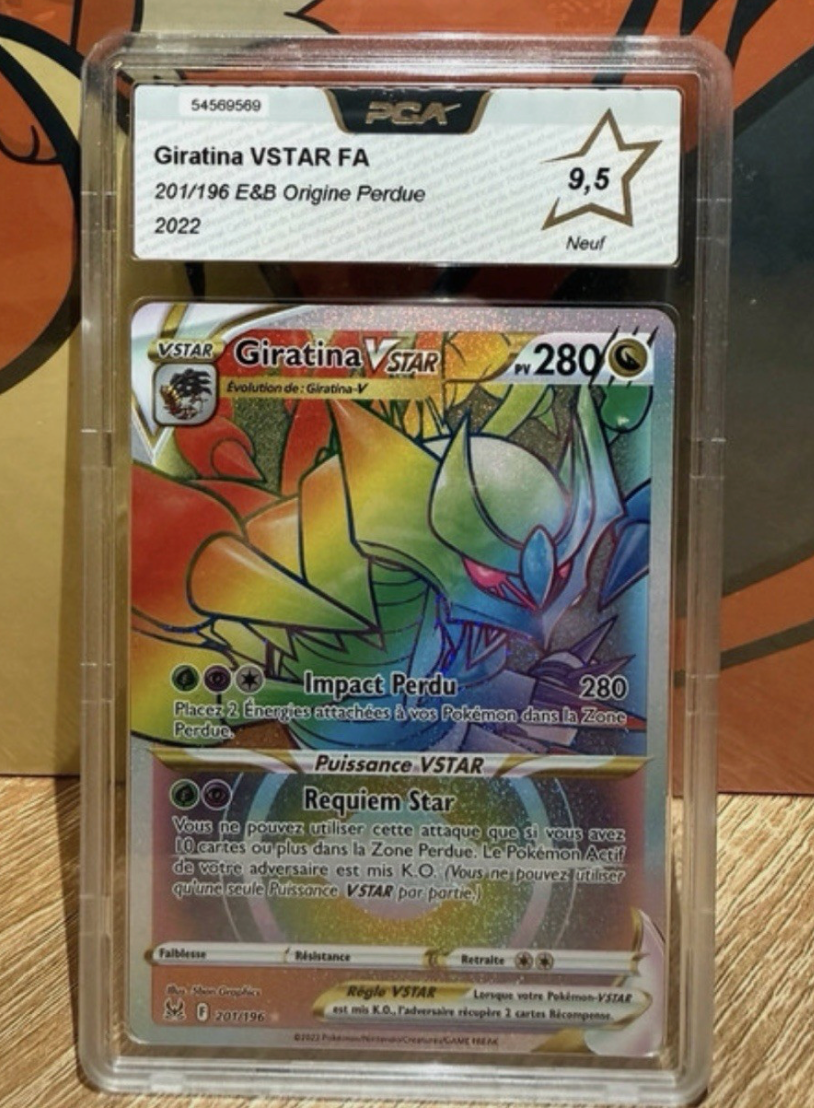 Carte Pokemon gradée Giratina rainbow (EB11 201) PCA 9.5 Française + 1 carte mystère offerte
