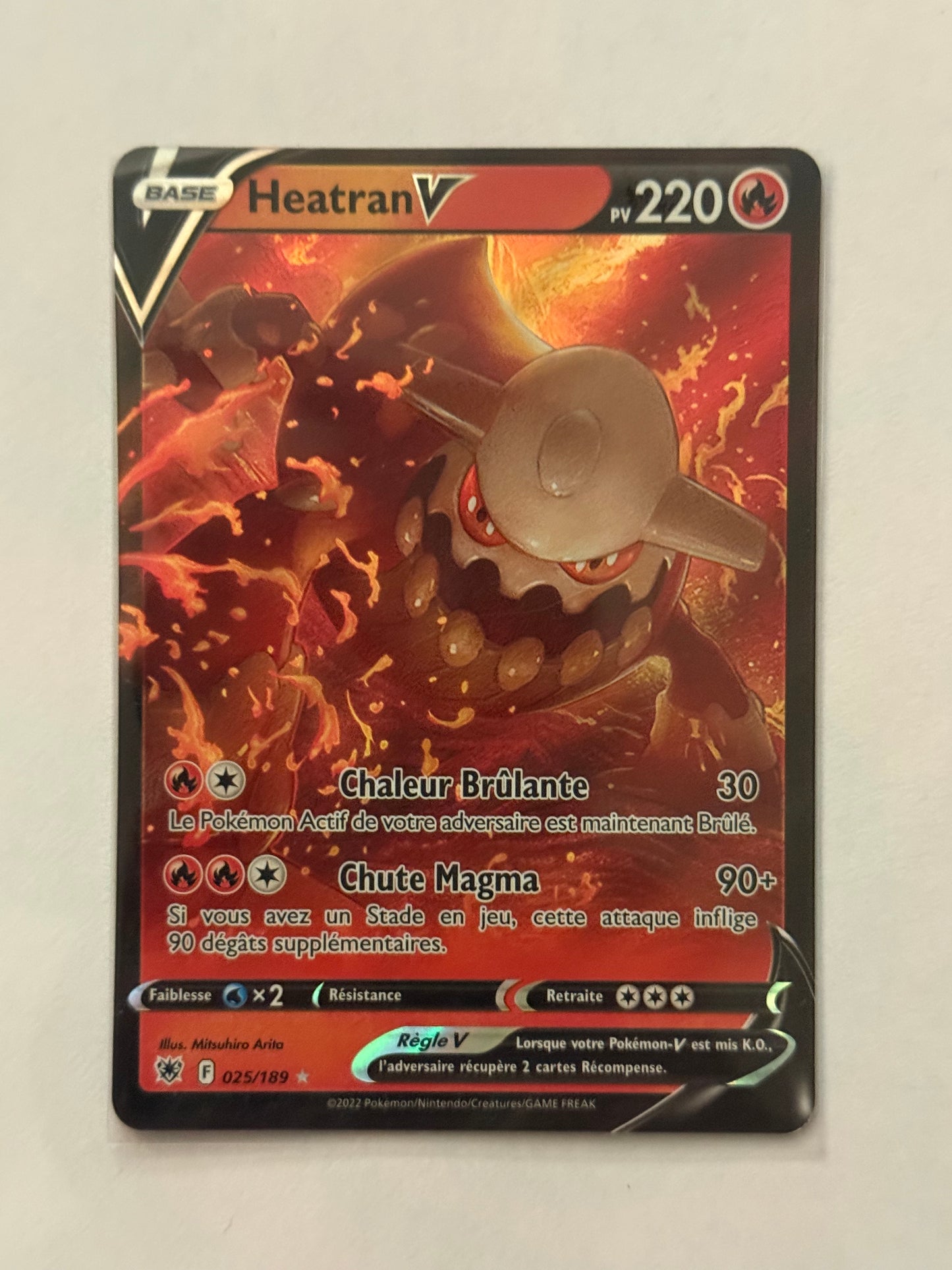 Carte Pokémon Heatran V (Eb10 025) Mint Française + 1 carte mystère